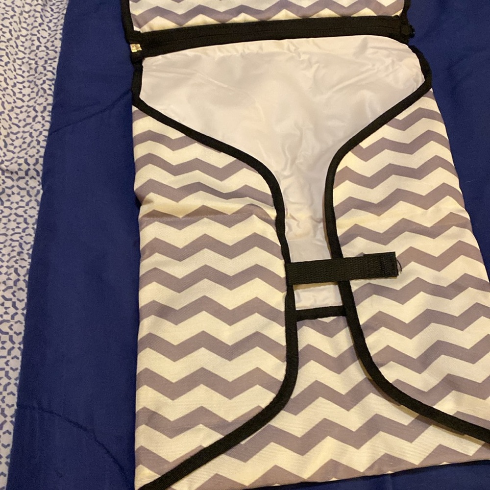 Chevron Pattern Baby Changing Pad - Picture 7 of 9